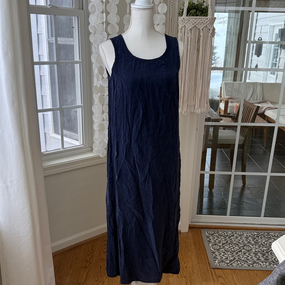 Rayon silk Navy Sleeveless Maxi Dress size 6 medium